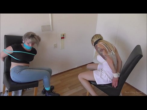 ❤️ Dipendente / legato e imbavagliato / damigella in pericolo Video di sessoal it.pornohammer.ru ️❤