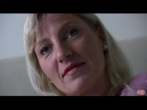 ❤️ La madre che abbiamo tutti scopato ... Signora, si comporti bene! Video di sessoal it.pornohammer.ru ️❤