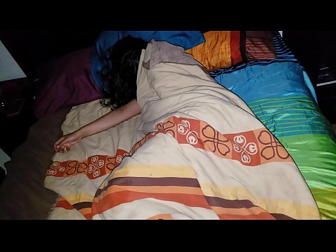 ❤️ Figliastro che rimprovera la sua giovane matrigna mentre lei dorme Video di sessoal it.pornohammer.ru ️❤